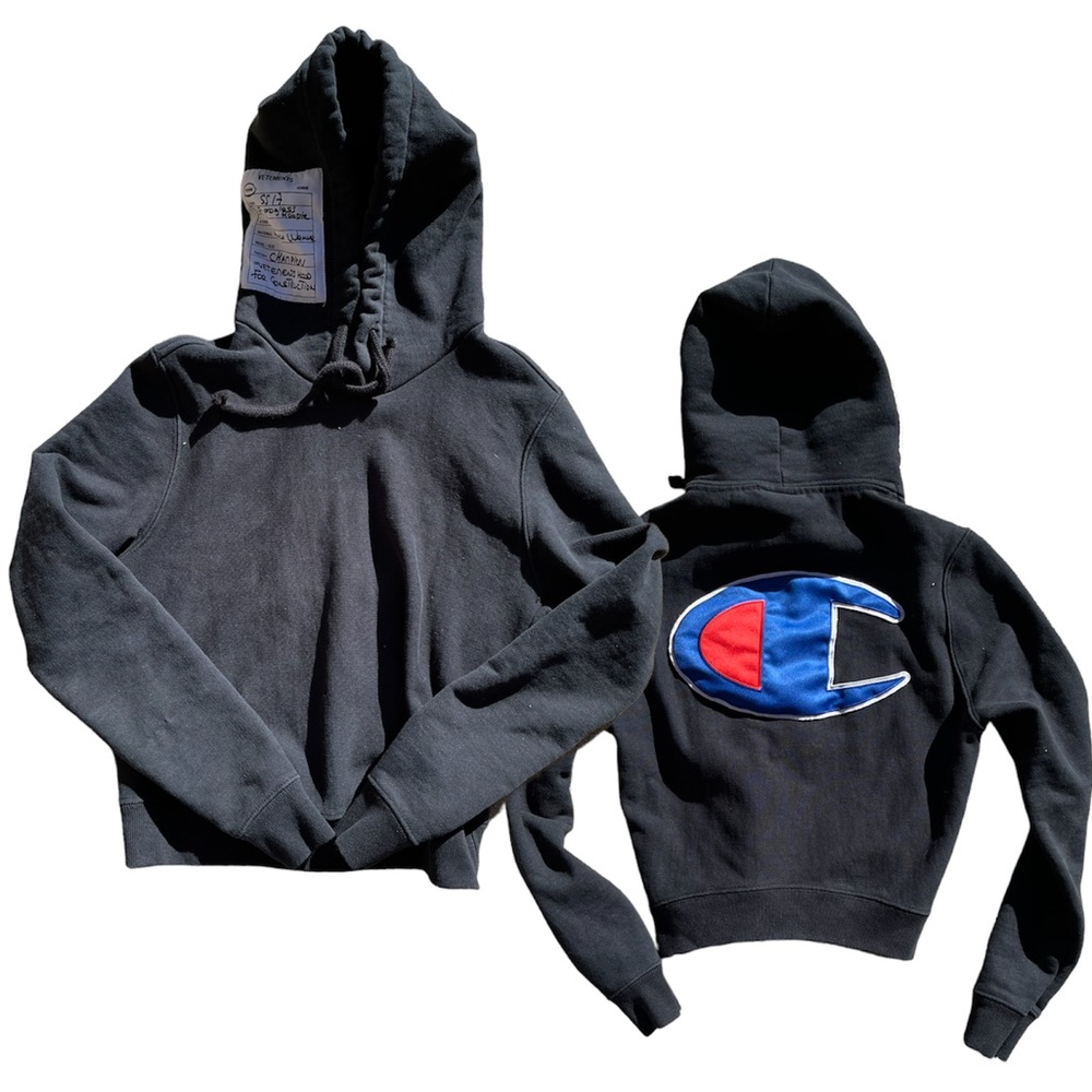 Vetements x Champion 2017 "In-Progress" Cropped Hoodie Black Medium